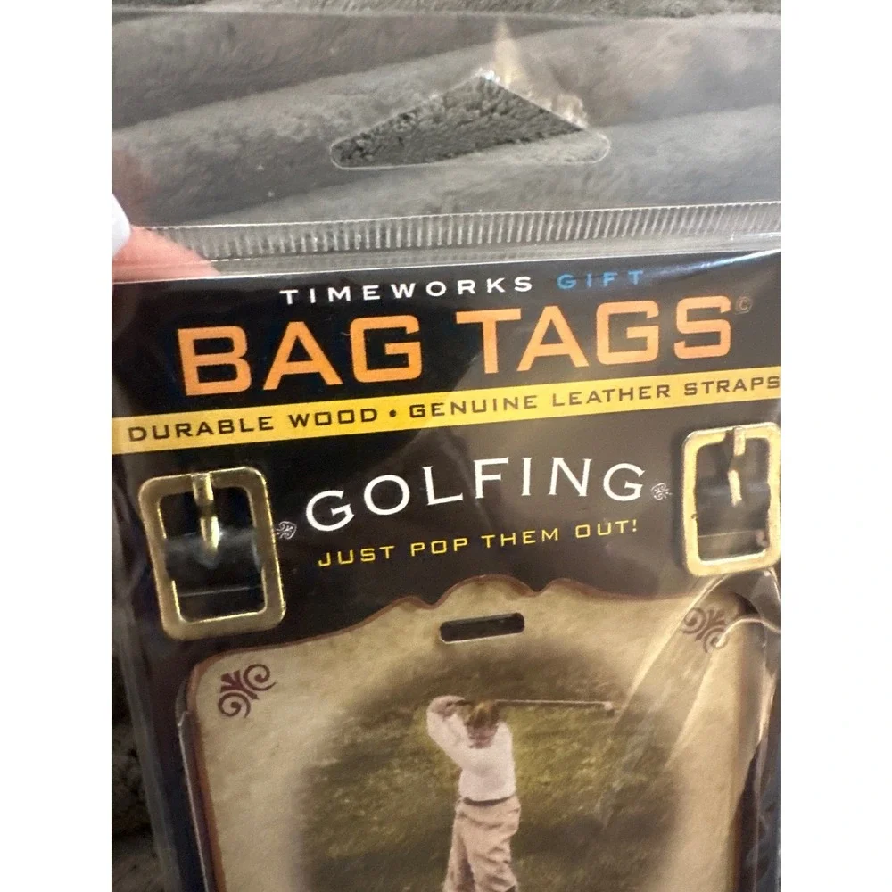 Timeworks Gift Bag Tags Golfing Durable Wood Genuine Leather Straps St Andrews